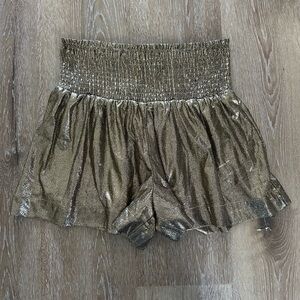 NWT Pants Store Metallic Gold Women's Elastic Waist Shorts